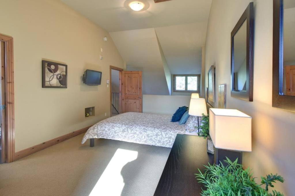 Tremblant Chalet Walking Distance From Activities Mont-Tremblant Bagian luar foto